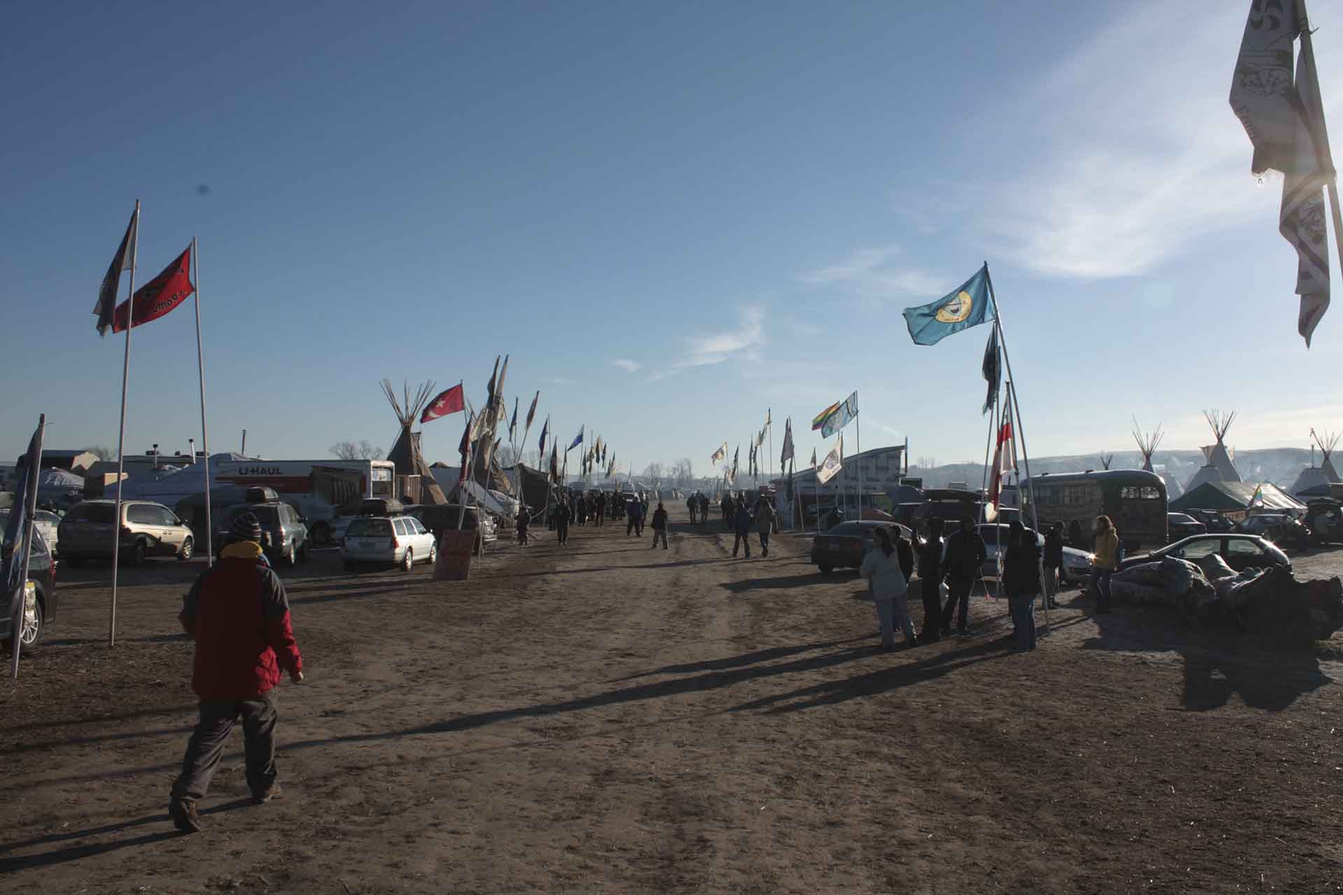Obama administration stops Dakota Access Pipeline in "historic" decision